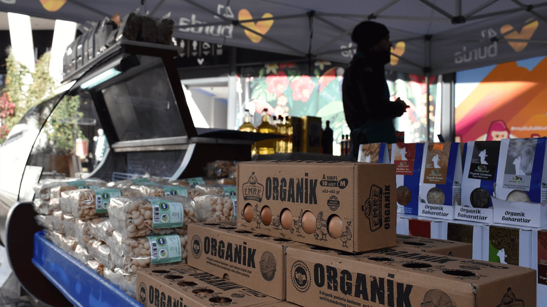 41 Burada AVM İzmit Organik Pazar Farge Organik standı